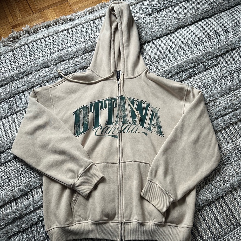 Oversized “Ottawa” Hoodie!